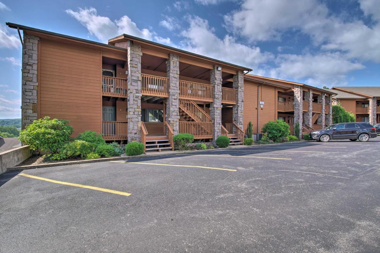 Branson Getaway With Balcony And Resort Amenities! Exterior photo