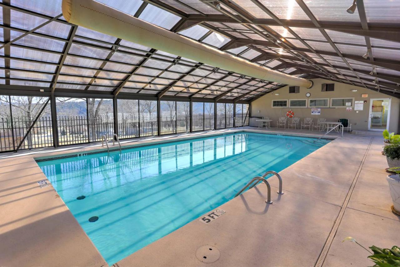 Branson Getaway With Balcony And Resort Amenities! Exterior photo